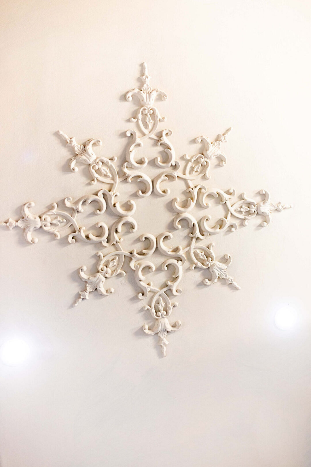 Ceiling Rose D1811